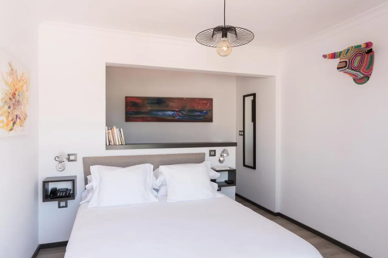 Puerta Catedral Holiday Suites Seville Apartment